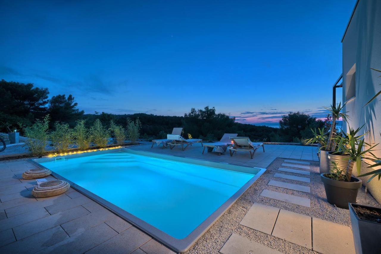 Holiday House Sunset Haven Estate Sutivan ภายนอก รูปภาพ